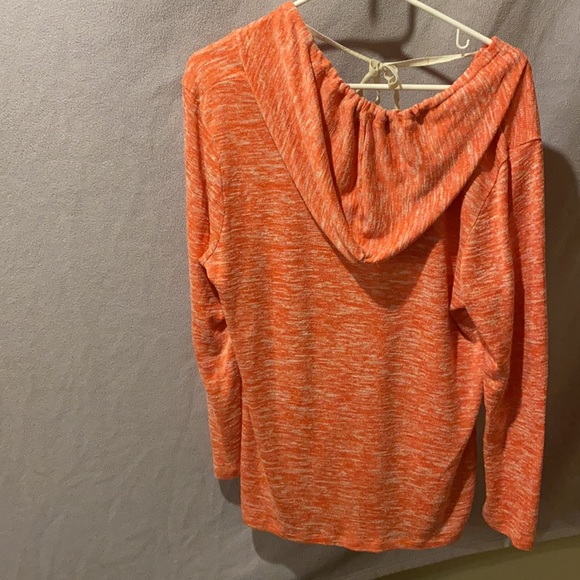 Pullover hoodie - Picture 2 of 3